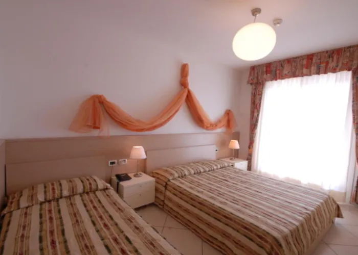 아파트 Seaside Bliss- Flat With View On The Pool