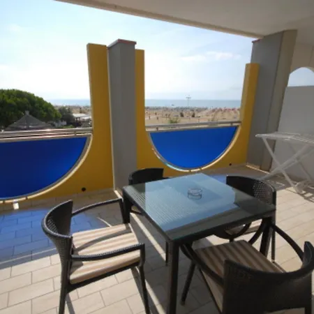 Apartment Seaside Bliss Flat With View On The Pool *