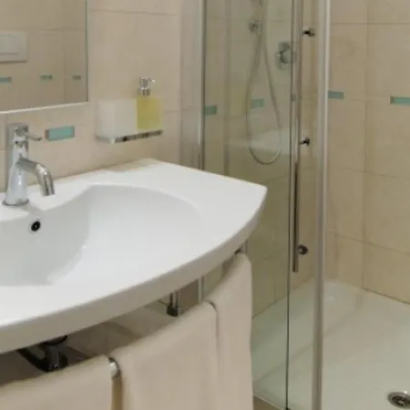 Seaside Bliss- Flat With View On The Pool Bibione