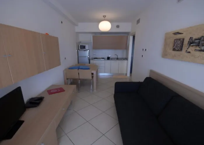 公寓 Seaside Bliss- Flat With View On The Pool 比比翁