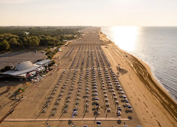 Seaside Bliss- Flat With View On The Pool 公寓 比比翁